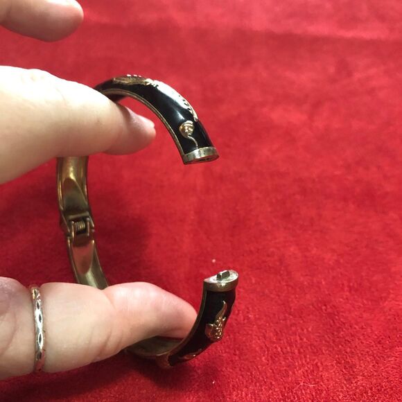 Vintage Black Enamel Hinged Bangle Bracelet Gold Tone Serpent Design by BTF - Picture 7 of 8